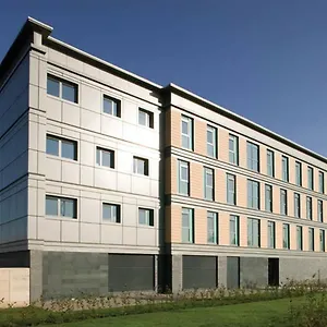 Hostel College, Edinburgh